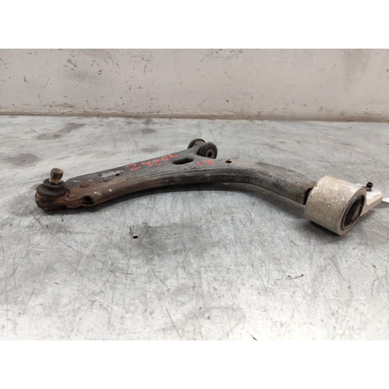 Recambio de brazo suspension inferior delantero izquierdo para ford fiesta (cbk) ambiente referencia OEM IAM   