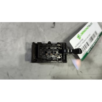 Recambio de interruptor para renault magnum ab 2005 12.8 diesel referencia OEM IAM 5010589022  
