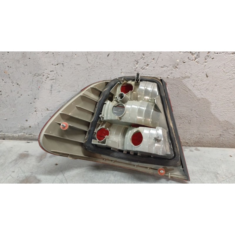 Recambio de piloto trasero derecho para bmw serie 3 berlina (e46) 320d referencia OEM IAM 388014 2