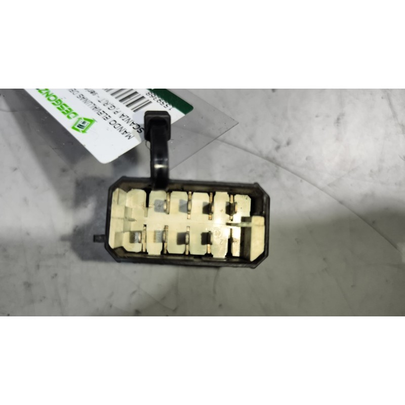 Recambio de mando elevalunas delantero izquierdo para scania p,g,r,t - series p 500, r 500 referencia OEM IAM 1421856 - Rojo 3