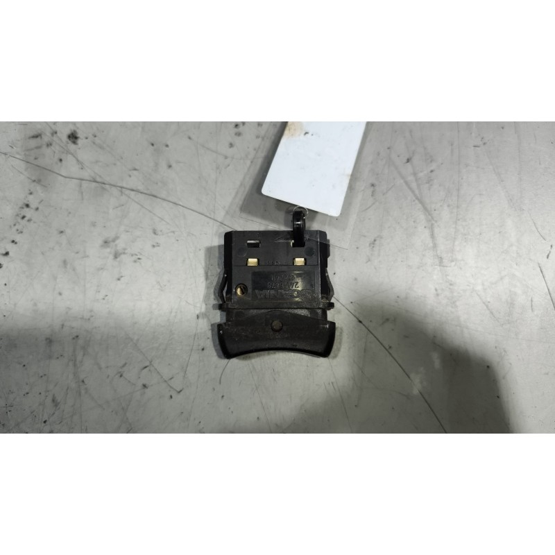 Recambio de mando elevalunas delantero izquierdo para scania p,g,r,t - series p 500, r 500 referencia OEM IAM 1421856 - Rojo 5