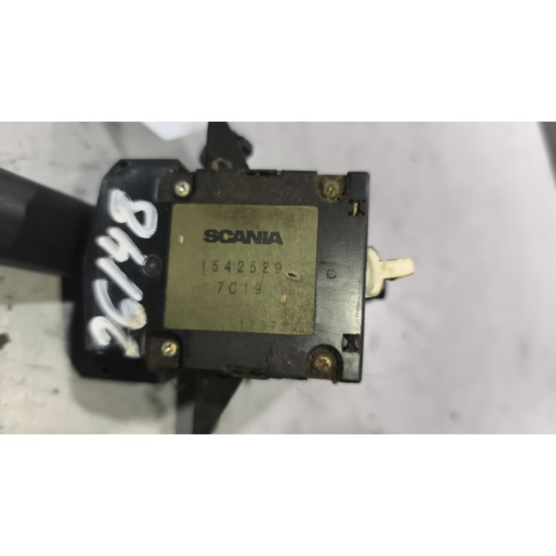 Recambio de mando limpia para scania p,g,r,t - series p 500, r 500 referencia OEM IAM 1542529 - Rojo 2