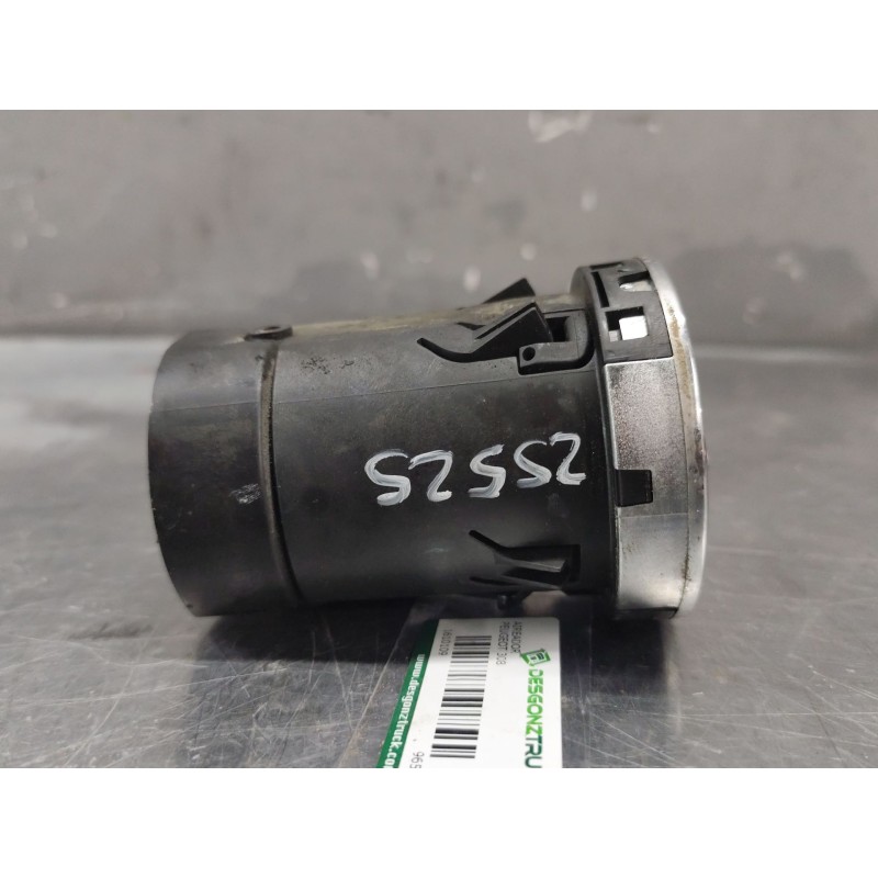 Recambio de aireador para peugeot 308 confort referencia OEM IAM 9658515377 - Blanco 2