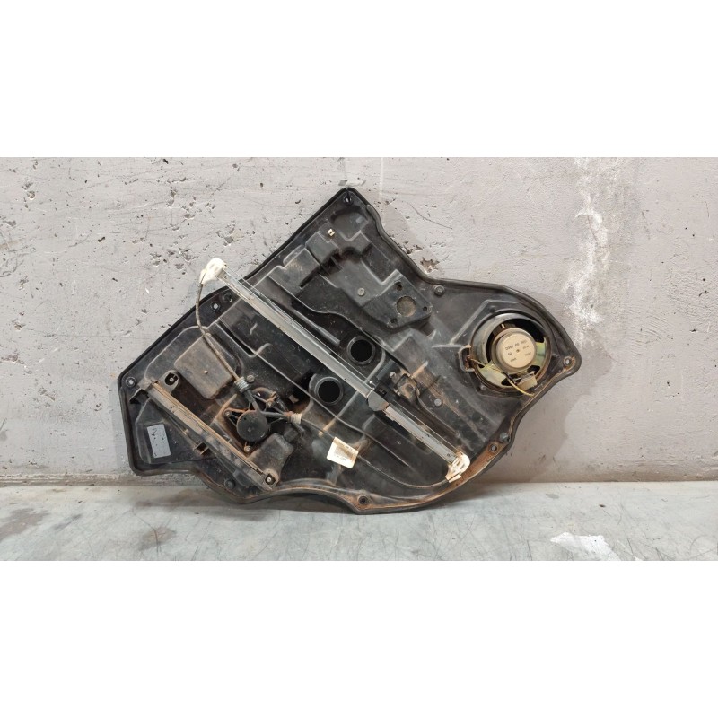 Recambio de elevalunas trasero derecho para mazda 2 berlina (dy) 1.4 active+ (59kw) referencia OEM IAM - Azul 2