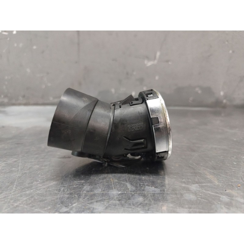 Recambio de aireador para peugeot 308 confort referencia OEM IAM - Blanco 4