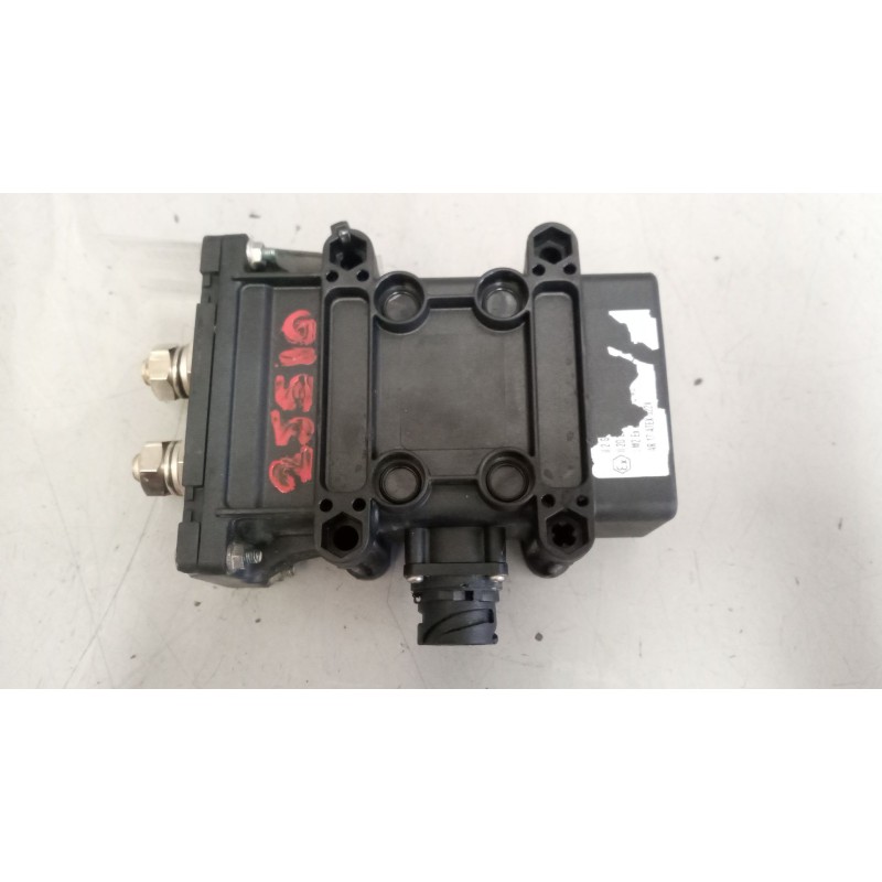 Recambio de desconectador baterias para iveco stralis (as) 12.9 diesel referencia OEM IAM 5801387502 - Blanco 2