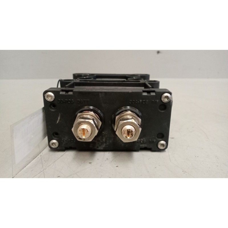 Recambio de desconectador baterias para iveco stralis (as) 12.9 diesel referencia OEM IAM 5801387502 - Blanco 3