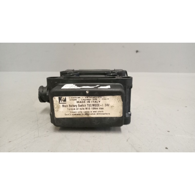 Recambio de desconectador baterias para iveco stralis (as) 12.9 diesel referencia OEM IAM 5801387502 - Blanco 4