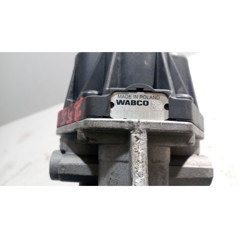Recambio de valvula aire para iveco stralis (as) 12.9 diesel referencia OEM IAM 9347050310 VALVULA SEXTUPLE - Blanco 5
