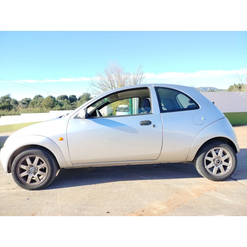 ford ka (ccq) del año 2002