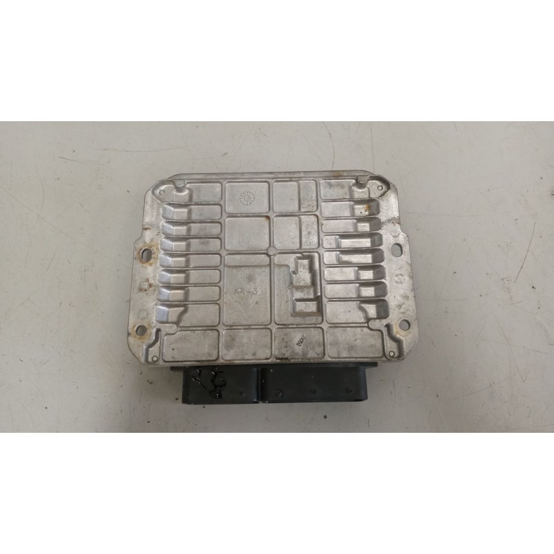 Recambio de centralita motor edc para renault maxity referencia OEM IAM 23710lc11c 4