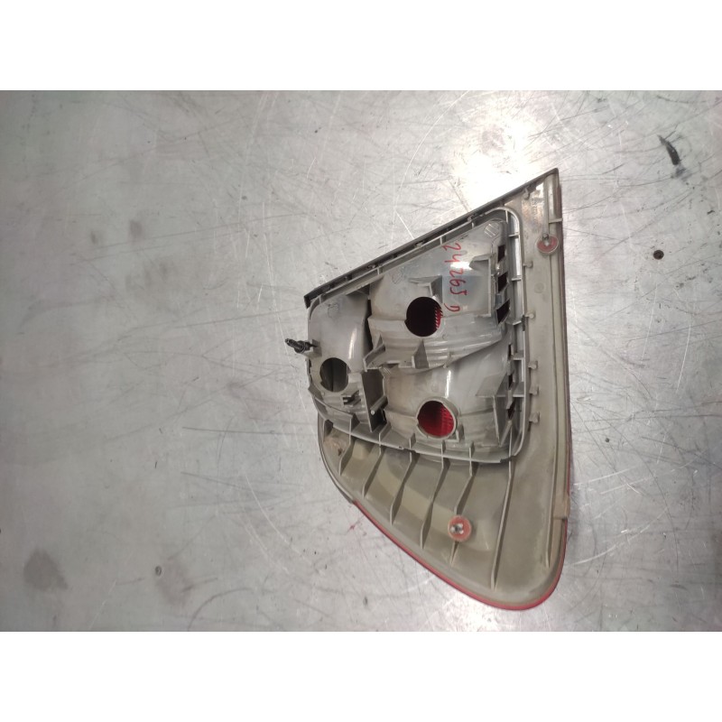 Recambio de piloto trasero derecho para bmw serie 3 berlina (e46) 2.0 16v diesel cat referencia OEM IAM - Azul 2