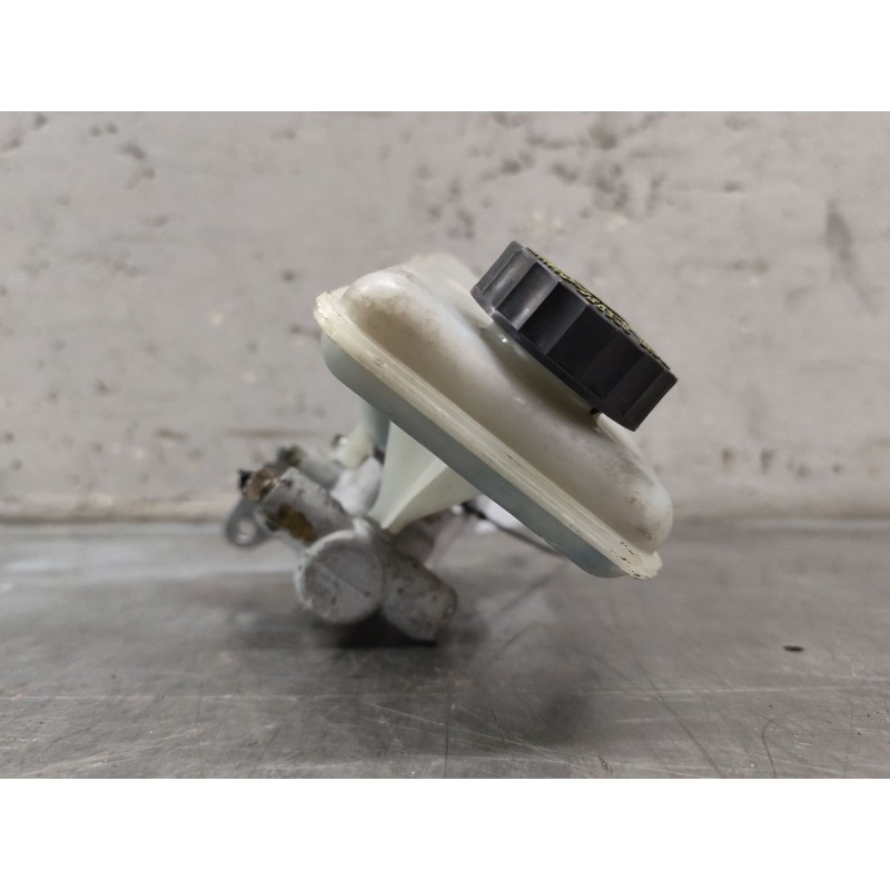 Recambio de bomba freno para renault trafic ii furgoneta (fl) 1.9 dci 100 (fl0c) referencia OEM IAM - Amarillo 2