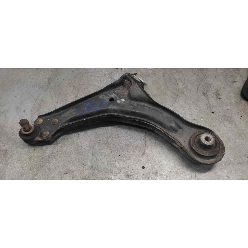 Recambio de brazo suspension inferior delantero izquierdo para mercedes-benz vito (w638) combi 112 cdi (638.194) referencia OEM - Blanco
