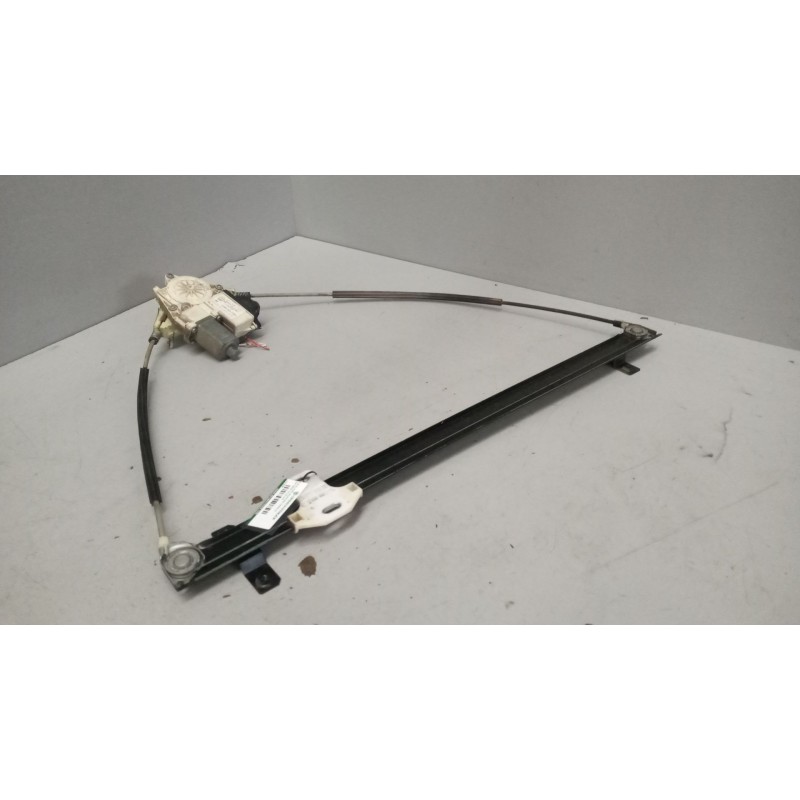 Recambio de elevalunas delantero derecho para daf serie xf105.xxx 12.9 diesel referencia OEM IAM   