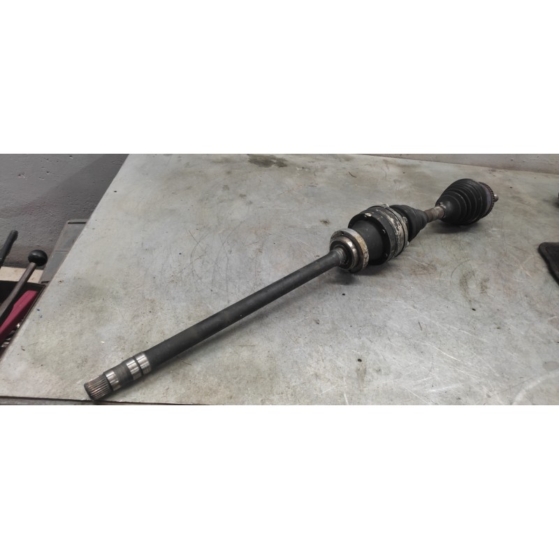 Recambio de transmision delantera derecha para mercedes-benz vito (w638) combi 112 cdi (638.194) referencia OEM IAM - Blanco 2