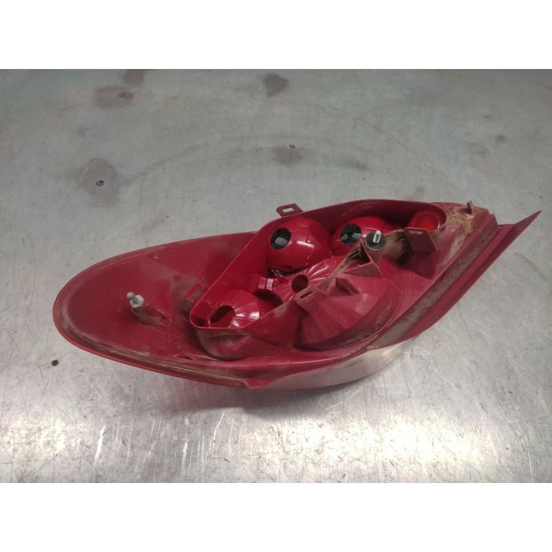 Recambio de piloto trasero izquierdo para peugeot 207 1.4 16v vti cat (8fs / ep3) referencia OEM IAM - Rojo 2