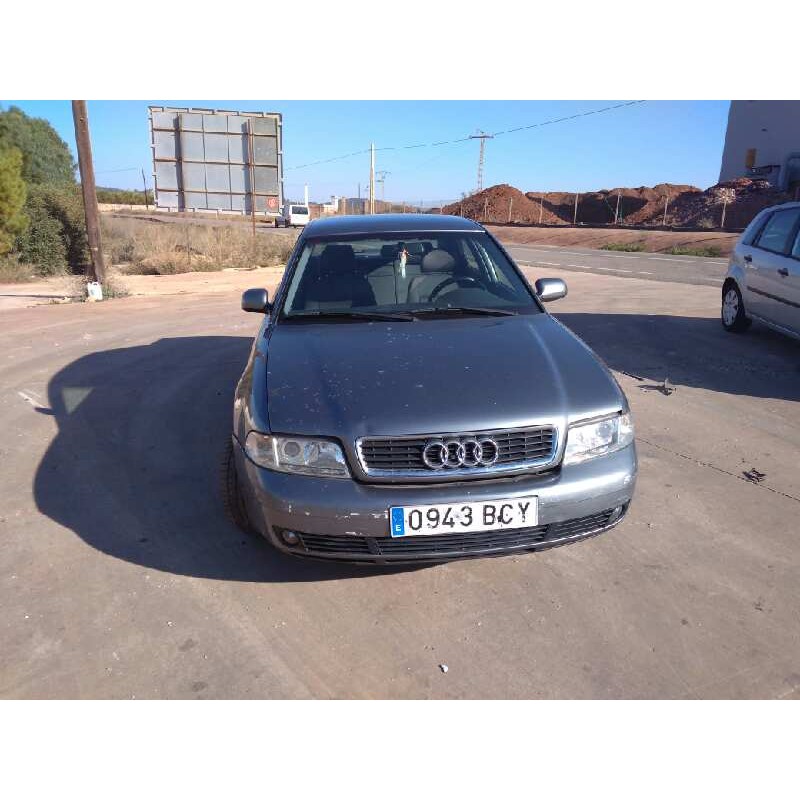 AUDI A4 BERLINA (B5)