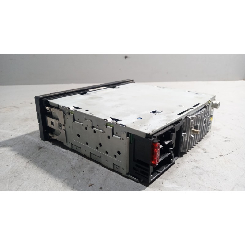 Recambio de sistema audio / radio cd para mercedes-benz atego 4 cyl. 4x2 2005  4.3 diesel (om 904 la) referencia OEM IAM A000446 - Blanco 3