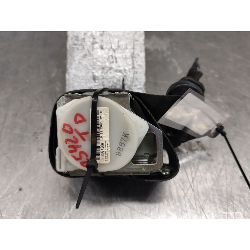 Recambio de cinturon seguridad trasero derecho para citroën c4 picasso i monospace (ud_) 1.6 hdi referencia OEM IAM 501R9B42QA - Plata