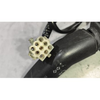 Recambio de mando intermitentes para scania serie 4 (p/r 164 l) 15.6 diesel referencia OEM IAM 1402449  