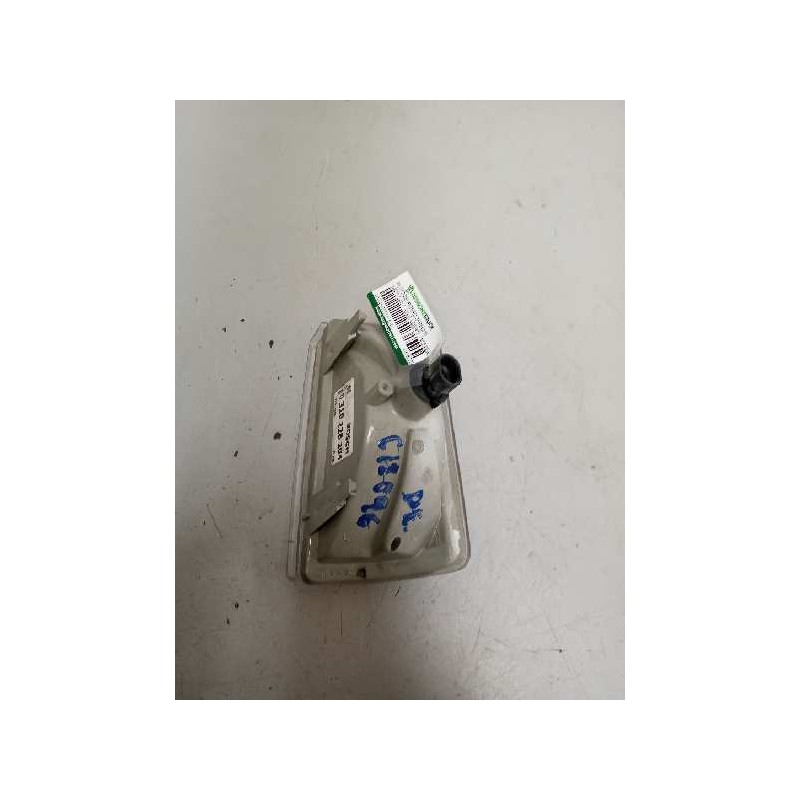 Recambio de piloto delantero derecho para iveco daily caja abierta / volquete referencia OEM IAM 0318228204 - Blanco 2