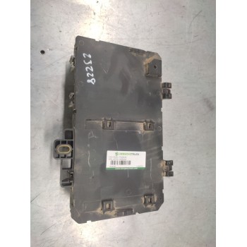 Recambio de caja reles / fusibles para opel astra h berlina essentia referencia OEM IAM 13206762  