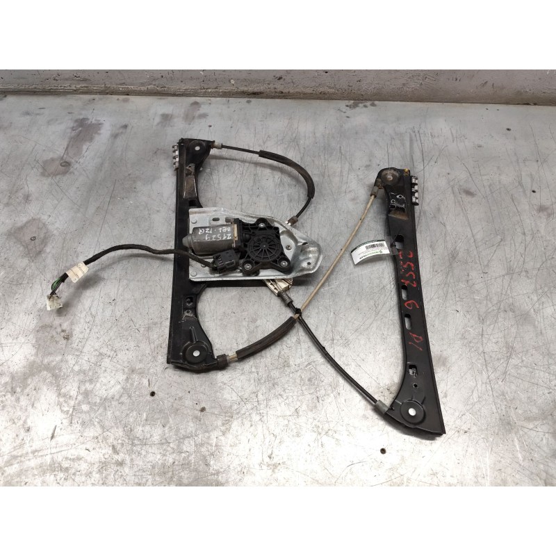 Recambio de elevalunas delantero izquierdo para mercedes-benz clase c (w203) berlina 220 cdi (203.006) referencia OEM IAM 774300