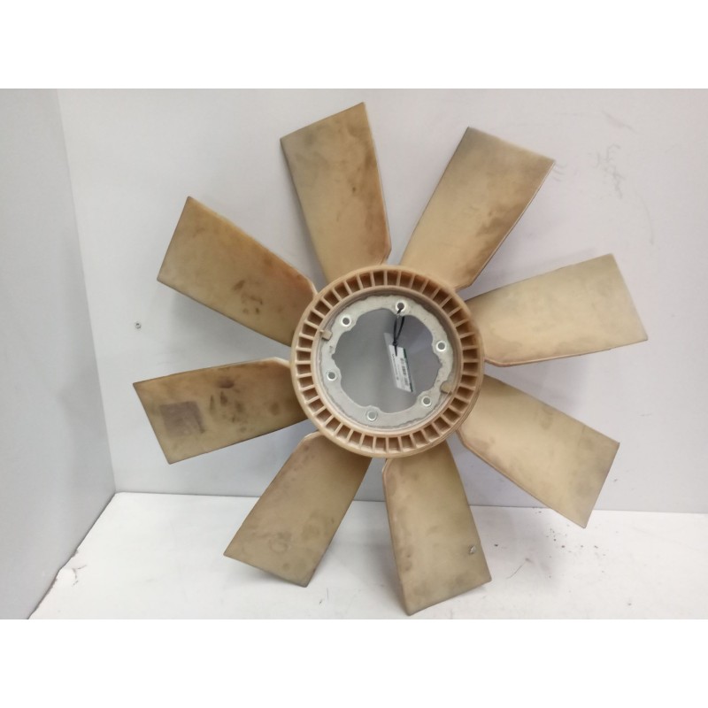 Recambio de ventilador viscoso motor para renault serie t 10.8 diesel referencia OEM IAM 7421990513  