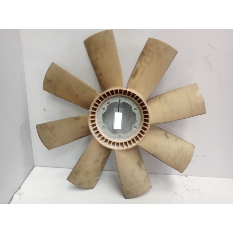 Recambio de ventilador viscoso motor para renault serie t 10.8 diesel referencia OEM IAM 7421990513 2