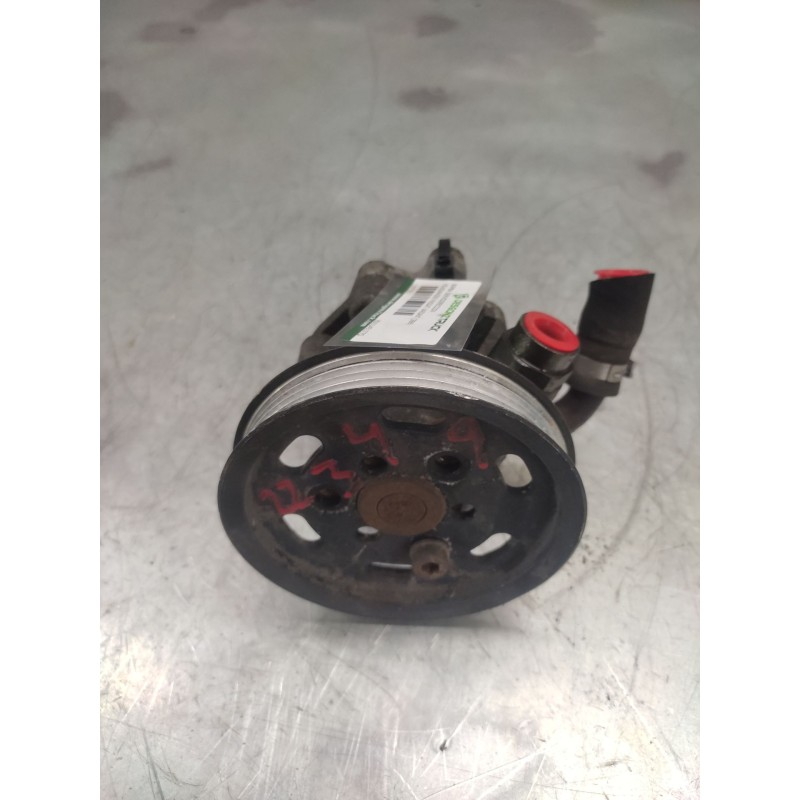 Recambio de bomba direccion para volkswagen passat variant (3b6) referencia OEM IAM 8D0145177Q  