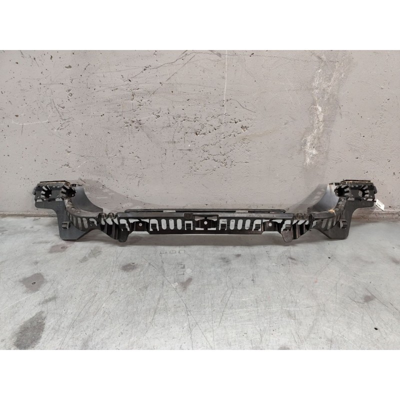 Recambio de soportes paragolpes para bmw 3 (f30, f80) 320 d xdrive referencia OEM IAM 51127256922  TRASERO CENTRAL 3