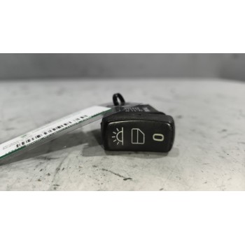 Recambio de interruptor para scania p,g,r,t - series p 500, r 500 referencia OEM IAM 1733418  