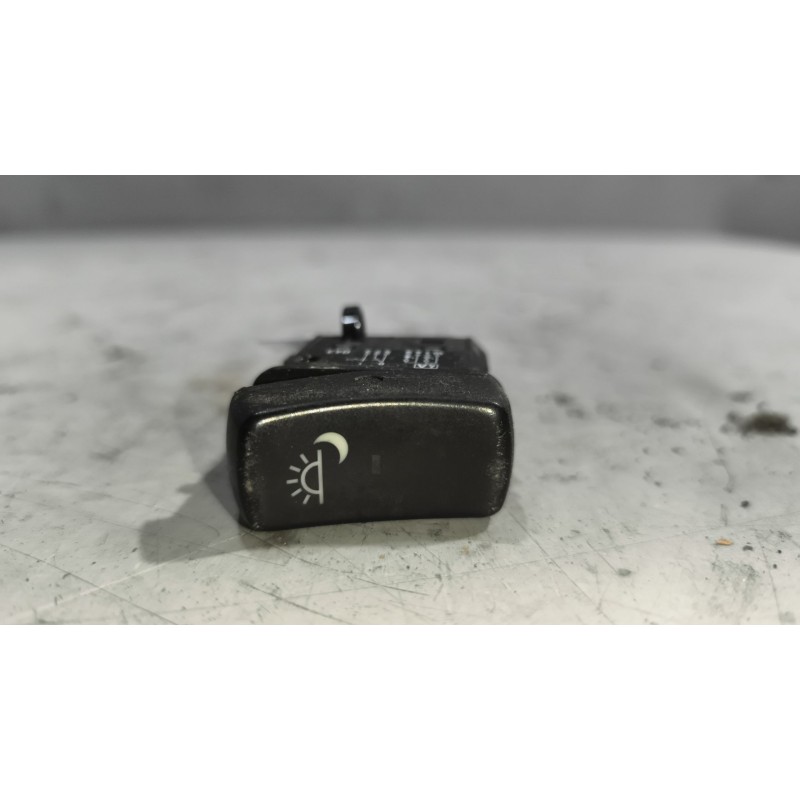 Recambio de interruptor para scania p,g,r,t - series p 500, r 500 referencia OEM IAM 1421861  