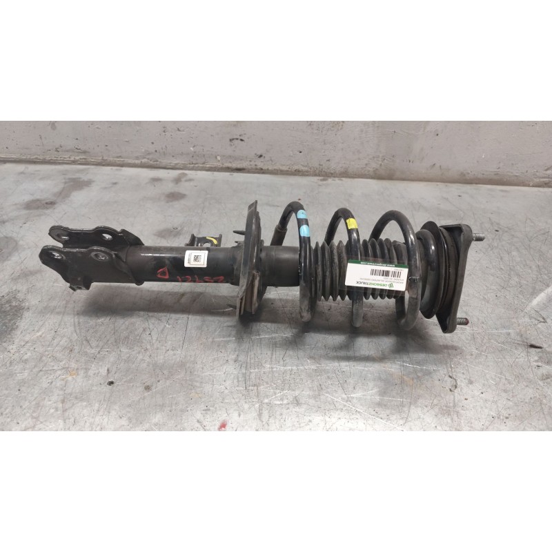 Recambio de amortiguador delantero derecho para hyundai i30 (gd) 1.6 crdi referencia OEM IAM - Blanco 2