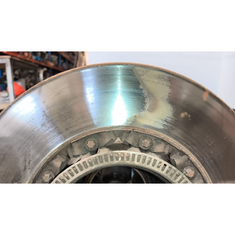 Recambio de buje trasero derecho para daf serie xf105.460 fsa 4x2 space-cab referencia OEM IAM 1657637 3