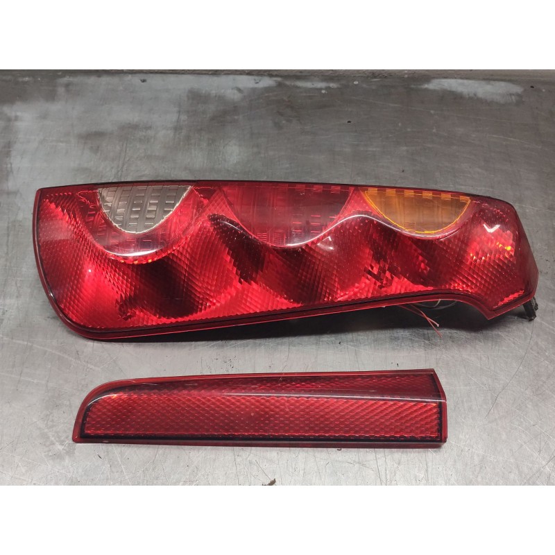 Recambio de piloto trasero derecho para nissan note (e11, ne11) 1.5 dci referencia OEM IAM   