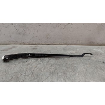 Recambio de brazo limpia delantero izquierdo para hyundai i30 (gd) 1.6 crdi referencia OEM IAM   