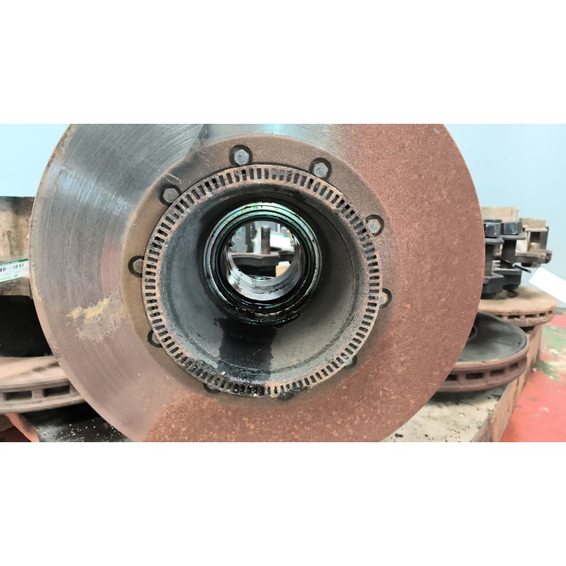 Recambio de buje trasero derecho para daf serie xf105.460 fsa 4x2 space-cab referencia OEM IAM 1657637 2