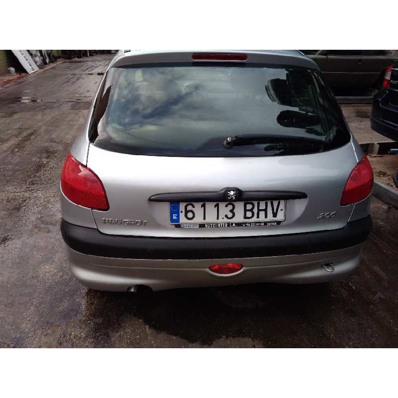 PEUGEOT 206 BERLINA