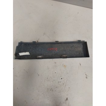 Recambio de molduras delanteras para renault magnum ab 2005 12.8 diesel referencia OEM IAM 5010468807 IZQUIERDA 