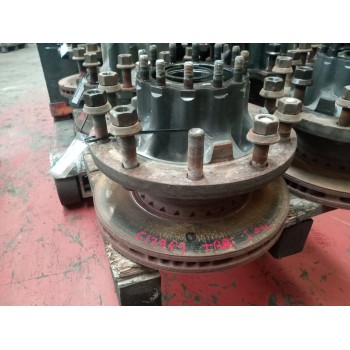 Recambio de buje trasero izquierdo para volvo fh xxx 12.8 diesel referencia OEM IAM 20720743  