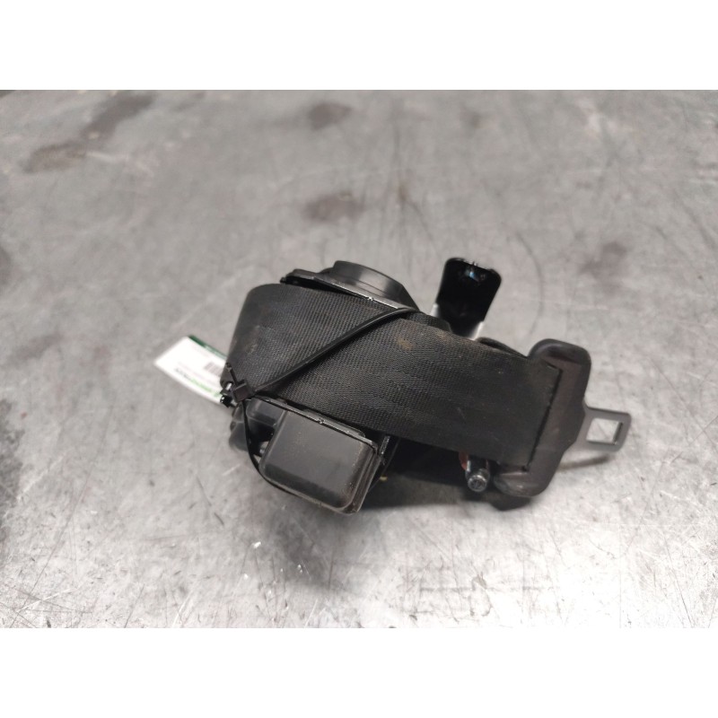 Recambio de cinturon seguridad trasero derecho para hyundai i30 (gd) 1.6 crdi referencia OEM IAM 89820a6000ry  