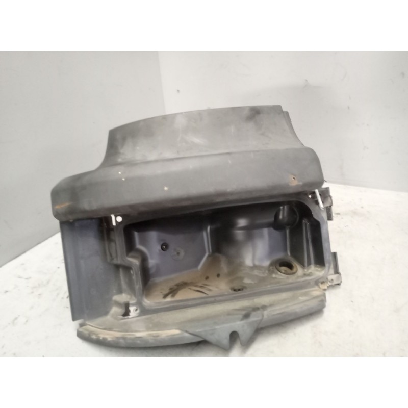 Recambio de soporte faro derecho para scania serie p/g/r (l-clase) 12.7 diesel referencia OEM IAM 1431921 - Blanco