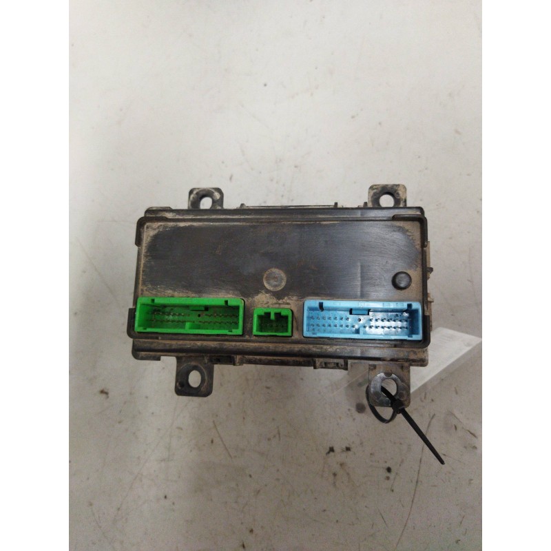 Recambio de modulo electronico para volvo fh referencia OEM IAM 20758798  CENTRALITA VECU - Blanco 2