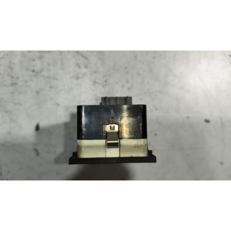Recambio de mando luces para scania p,g,r,t - series p 500, r 500 referencia OEM IAM 1540673 - Rojo 2