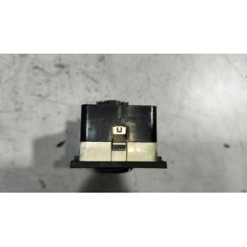 Recambio de mando luces para scania p,g,r,t - series p 500, r 500 referencia OEM IAM 1540673  
