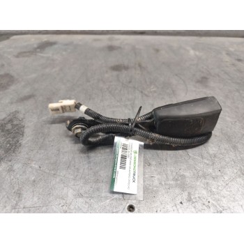 Recambio de enganche de cinturon delantero derecho para hyundai i30 (gd) 1.6 crdi referencia OEM IAM 88840a6000ry  
