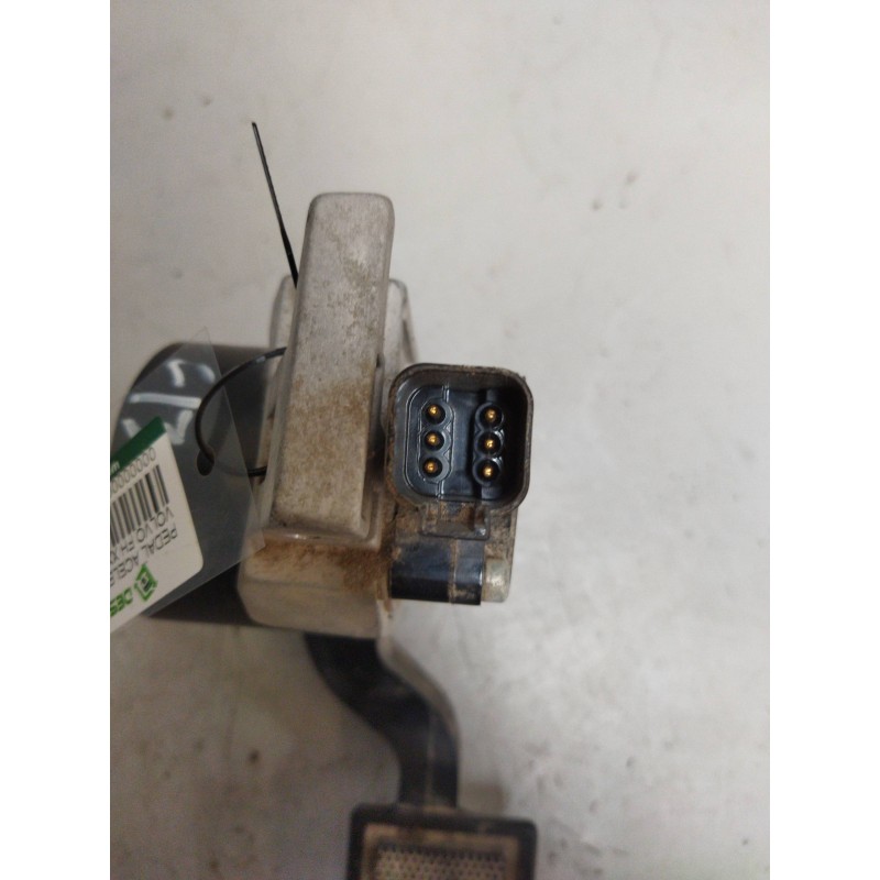 Recambio de pedal acelerador para volvo fh referencia OEM IAM 82627979 - Blanco 2