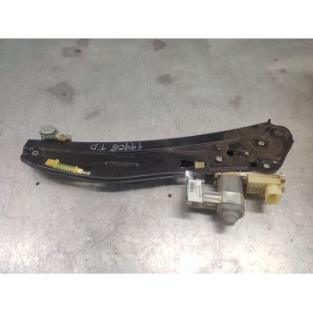 ELEVALUNAS TRASERO DERECHO 9 PINS 